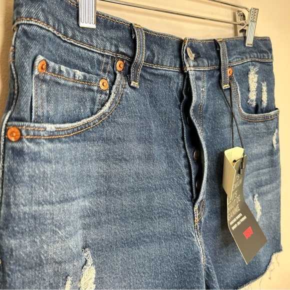 NEW Levi's Ribcage Shorts Button Fly Light Distressed  Raw Hem Dark Blue Sz 29 - Picture 4 of 13